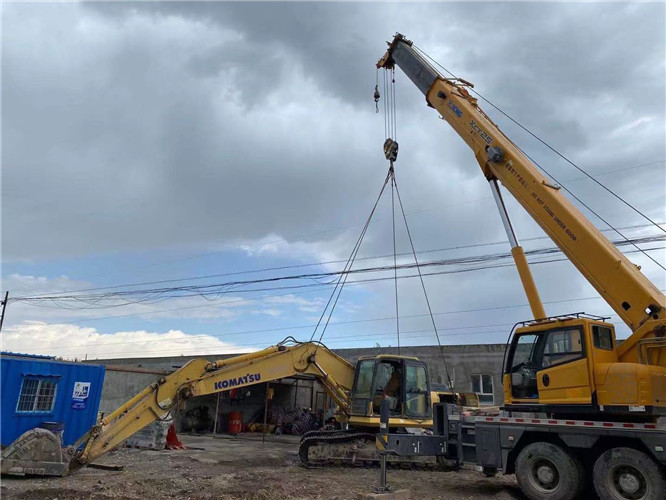 汤旺县25吨吊车的工作半径是多少？