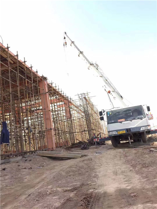 汤旺县吊车作业的安全注意事项有哪些？